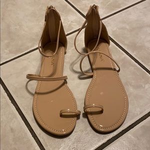 Never worn! True to size!